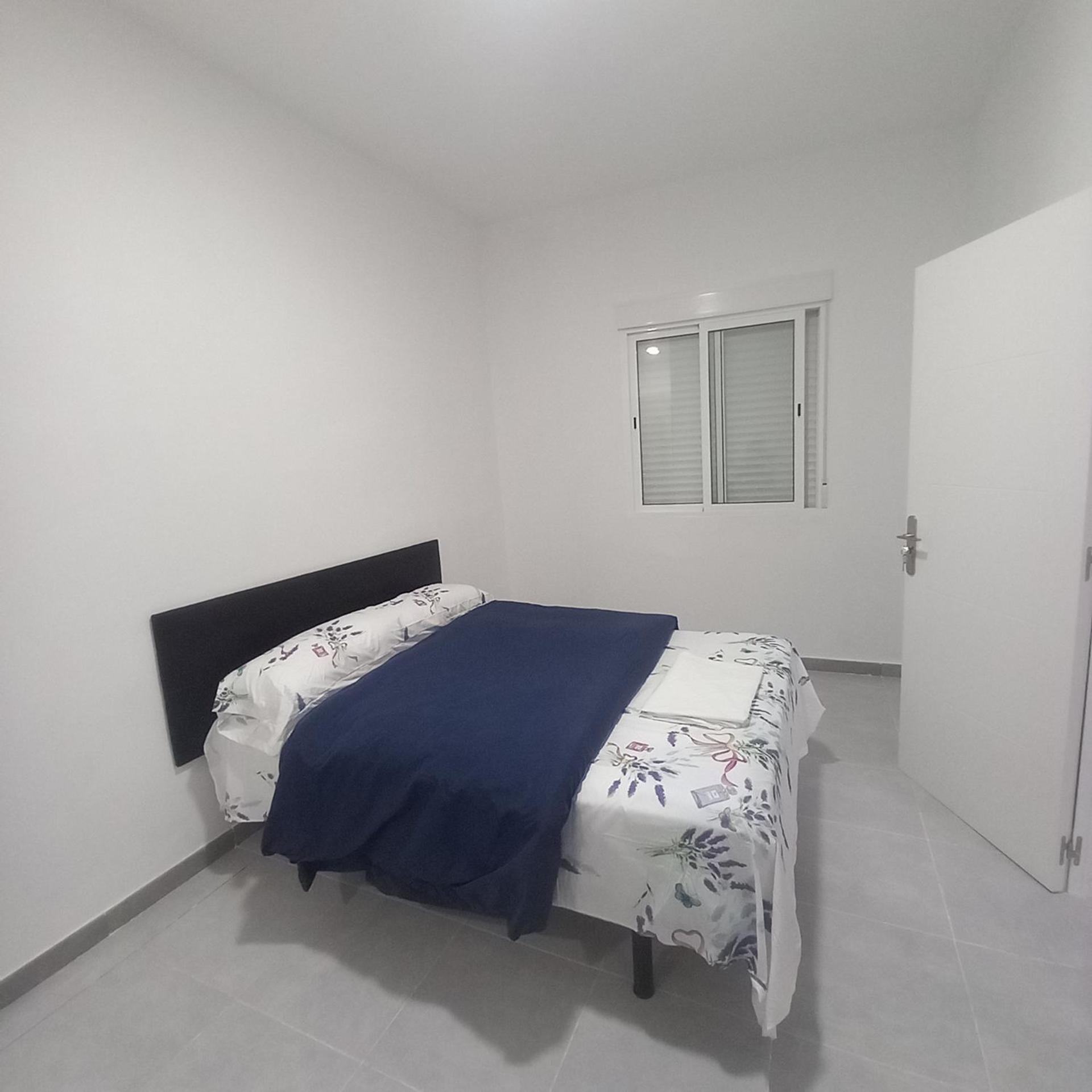אליקאנטה Emma Lovely Room With Private Bathroom מראה חיצוני תמונה